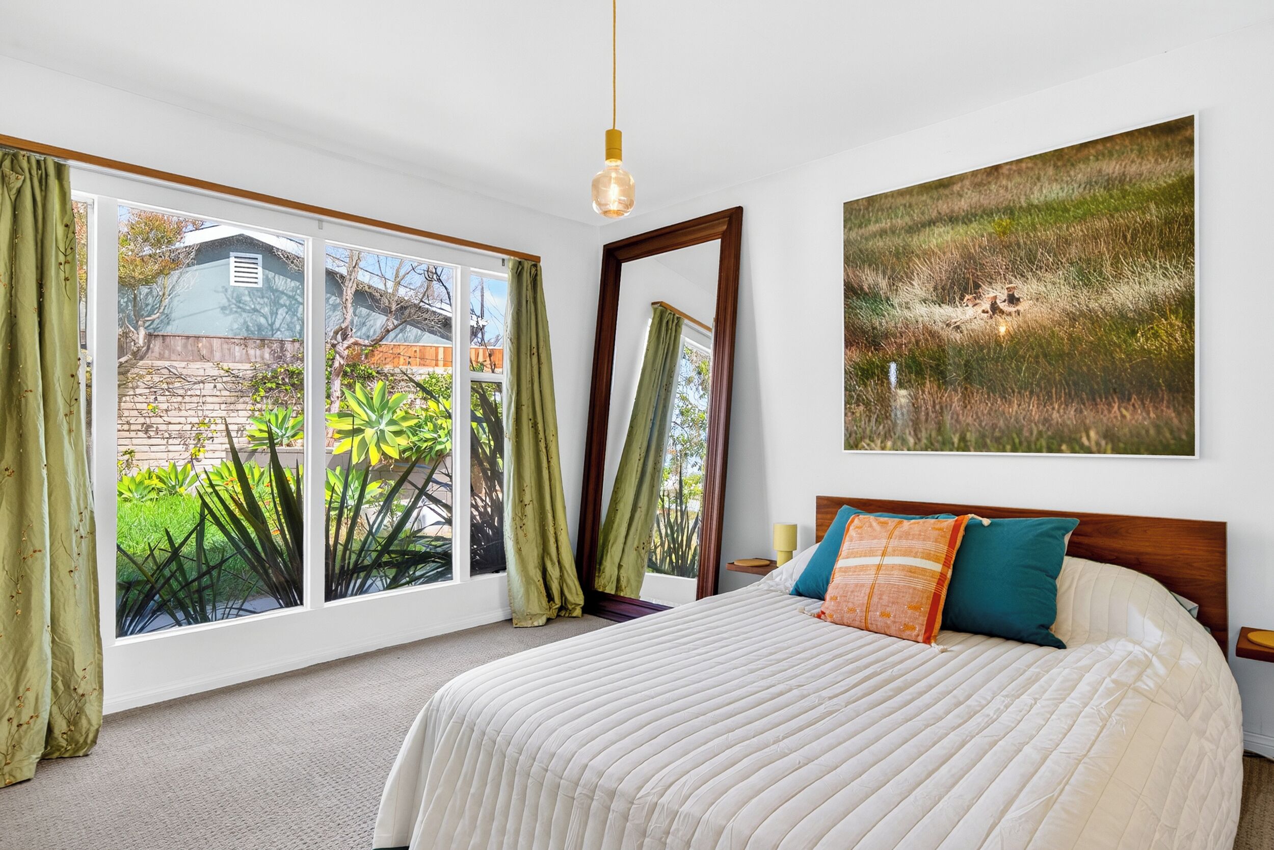 2 多间卧室、办公桌、熨斗/熨衣板、免费 WiFi