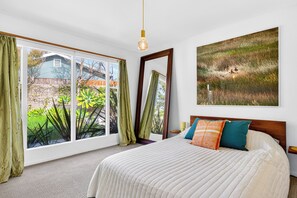 2 عدّة غرف نوم ومكتب ومكواة/لوح كي وواي فاي مجانًا