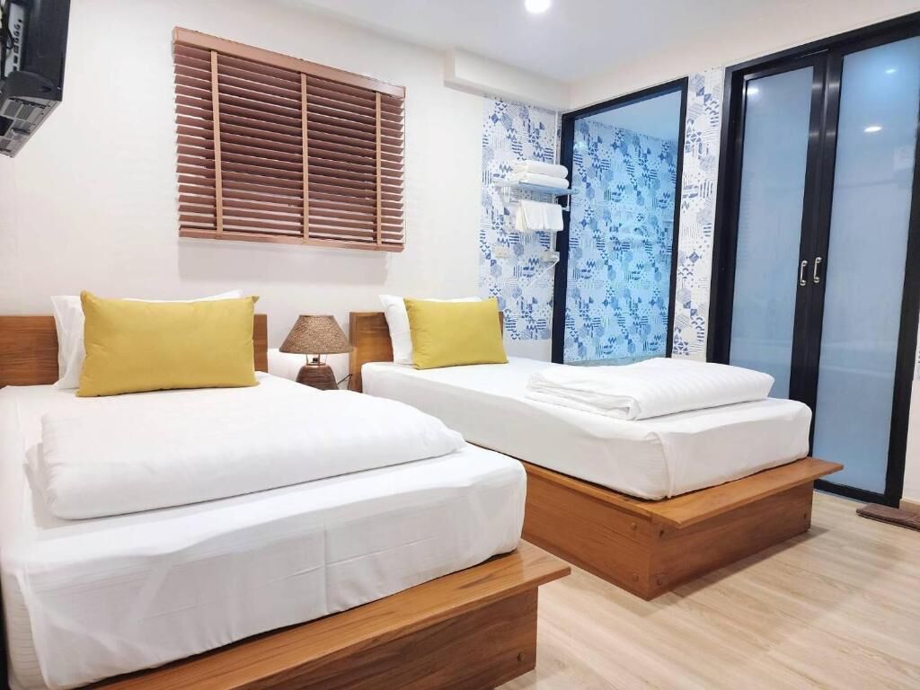 Standard Twin Room | Free WiFi