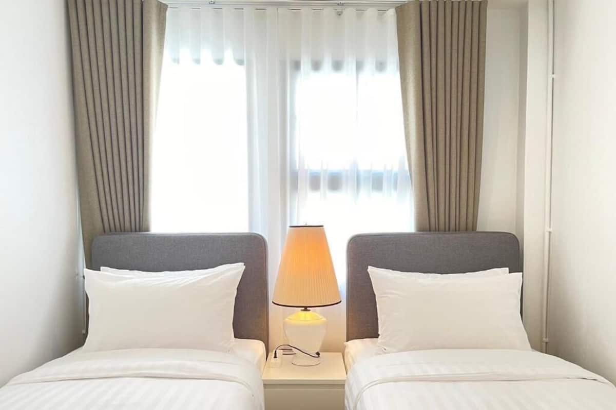 Deluxe Twin Room, City View | Free WiFi