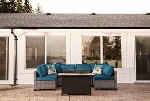 Terrace/patio - NEW! Relaxing 5 BR Coastal Escape with Amazing Views (Federal Way)