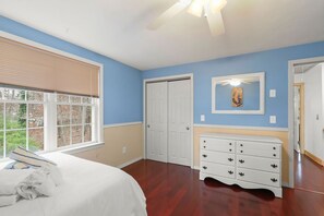 Strykejern/-brett, wi-fi og sengetøy