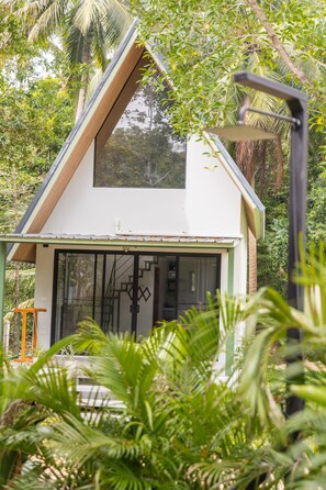 تفاصيل الفندق من الخارج