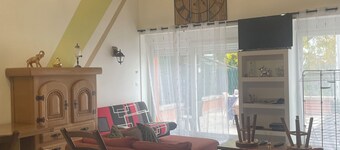 Country cottage pets welcome ideal for families, workers