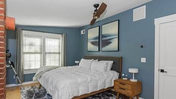 3 bedrooms, iron/ironing board, free WiFi, bed sheets