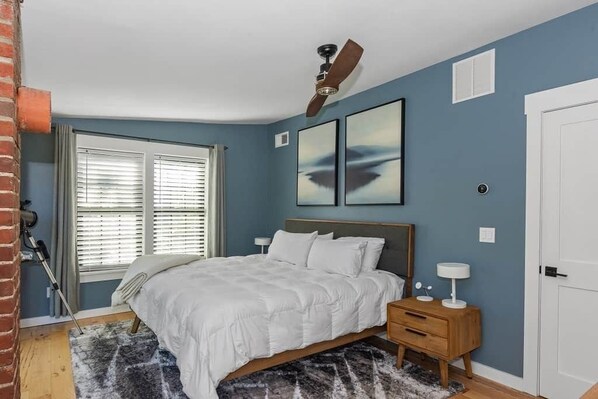 3 bedrooms, iron/ironing board, free WiFi, bed sheets