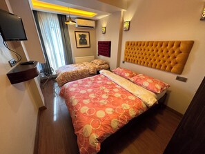 2 chambres, fer et planche à repasser, lit parapluie, Wi-Fi gratuit