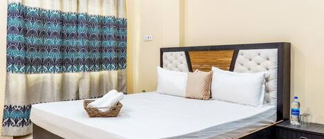 Iron/ironing board, free WiFi