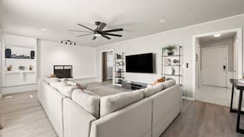 TV, fireplace