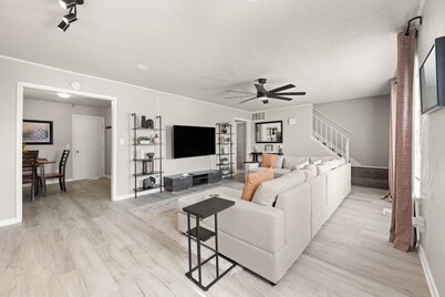 Big Value Retreat • Spacious 3BR + Backyard