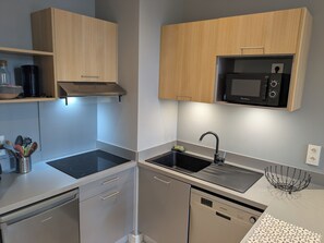 Microwave, stovetop, dishwasher