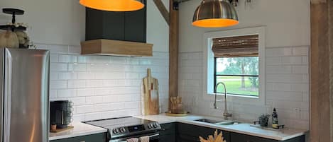 Mikrowelle, Ofen, Herdplatte, Geschirrspüler