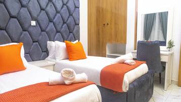 Desk, laptop workspace, iron/ironing board, free WiFi
