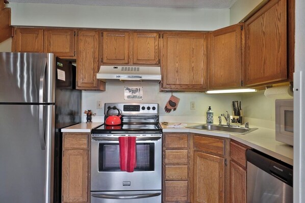Microwave, oven, stovetop, dishwasher