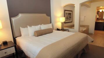 2 bedrooms, in-room safe, iron/ironing board, free WiFi