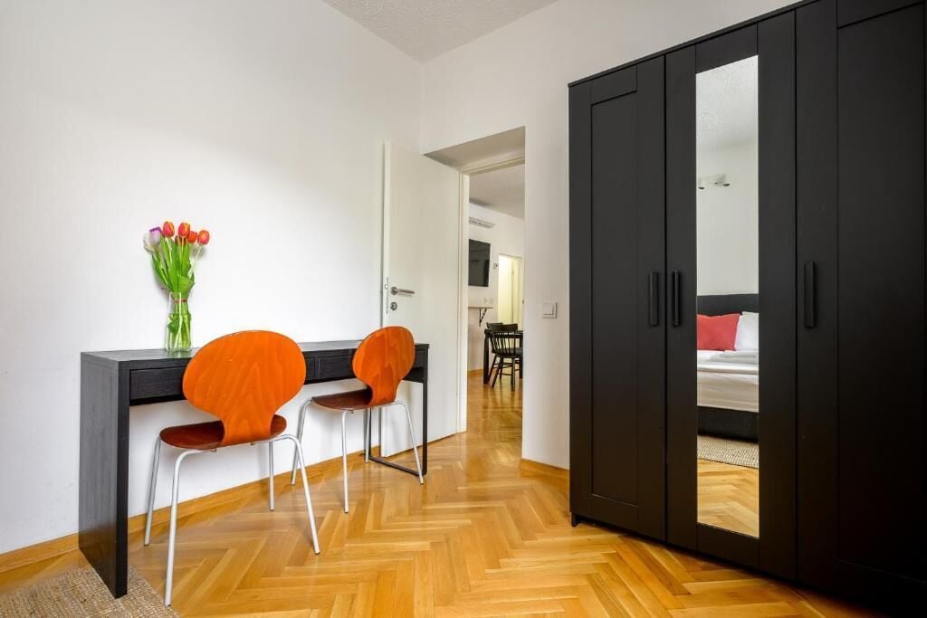 Appartement, uitzicht op stad | Een strijkplank/strijkijzer, gratis wifi