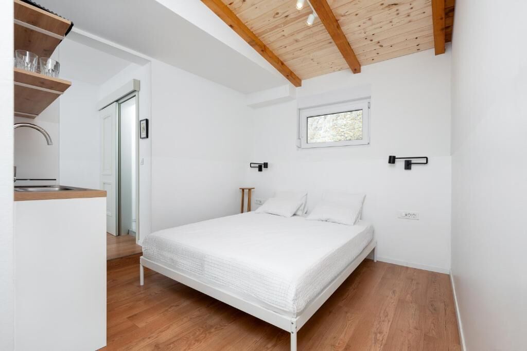 Comfort Double Room | Iron/ironing board, free WiFi