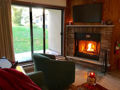 Killington Ground-Level 2BR/2BA Condo Walk-Out Patio, Easy Access