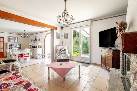 TV. Holiday Home 'La Maison Du Bonheur' with Private Terrace, Garden & Wi-Fi