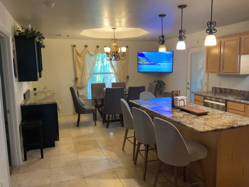 3-bedroom house in superb Roswell with AC