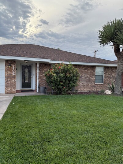 3-bedroom house in superb Roswell with AC