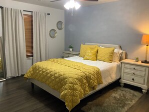 3 bedrooms, desk, iron/ironing board, WiFi