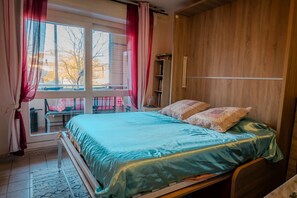 1 chambre, fer et planche à repasser, Wi-Fi