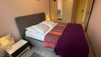 1 chambre, fer et planche à repasser, Wi-Fi