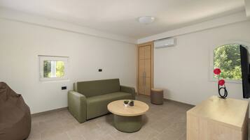 Classic-Suite, Balkon, Parkblick | Wohnbereich