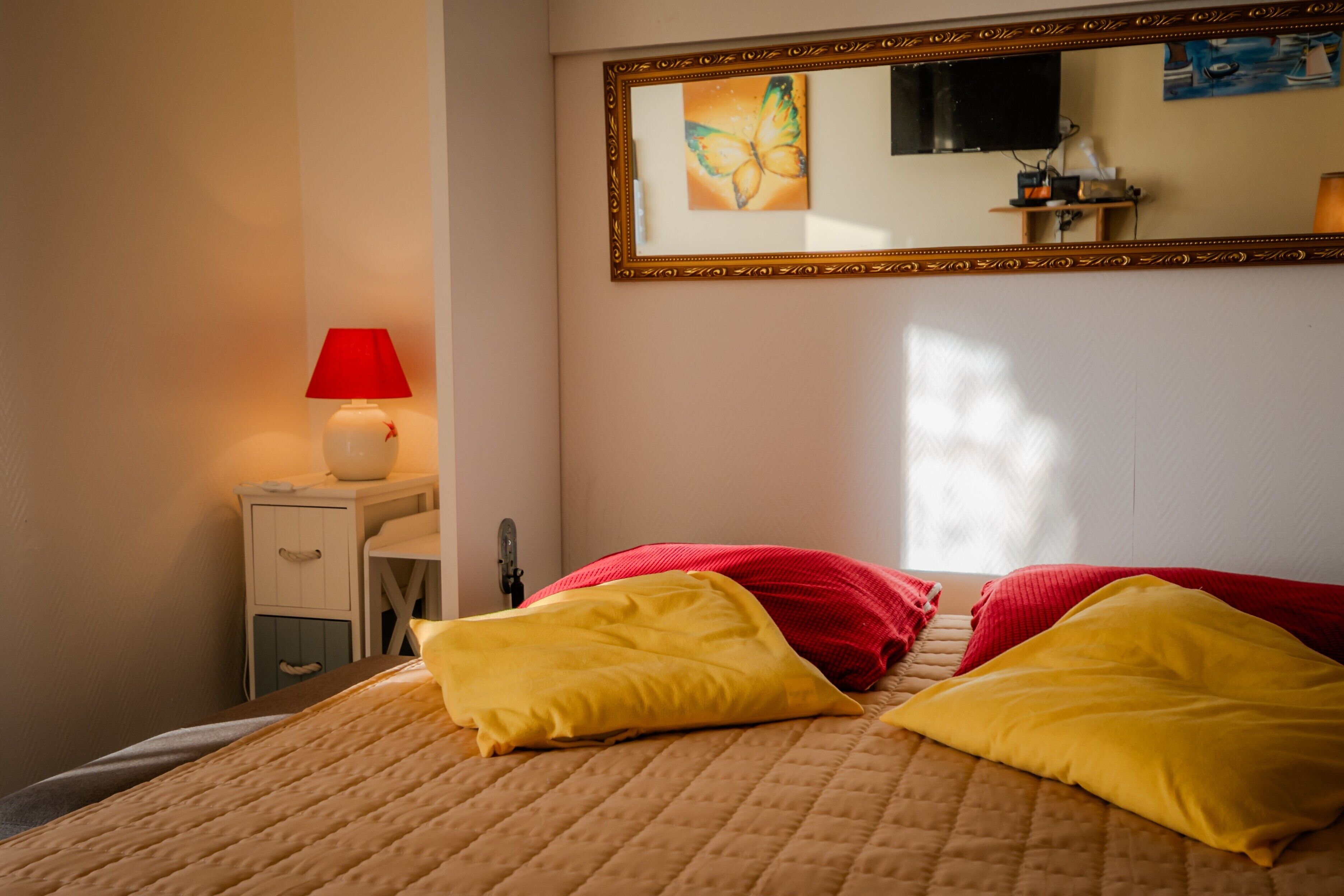 1 bedroom, iron/ironing board, WiFi