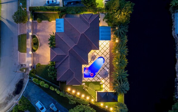 Exterior - Private Resort Stay - Insta-Worthy Miami Vacation (Miami)