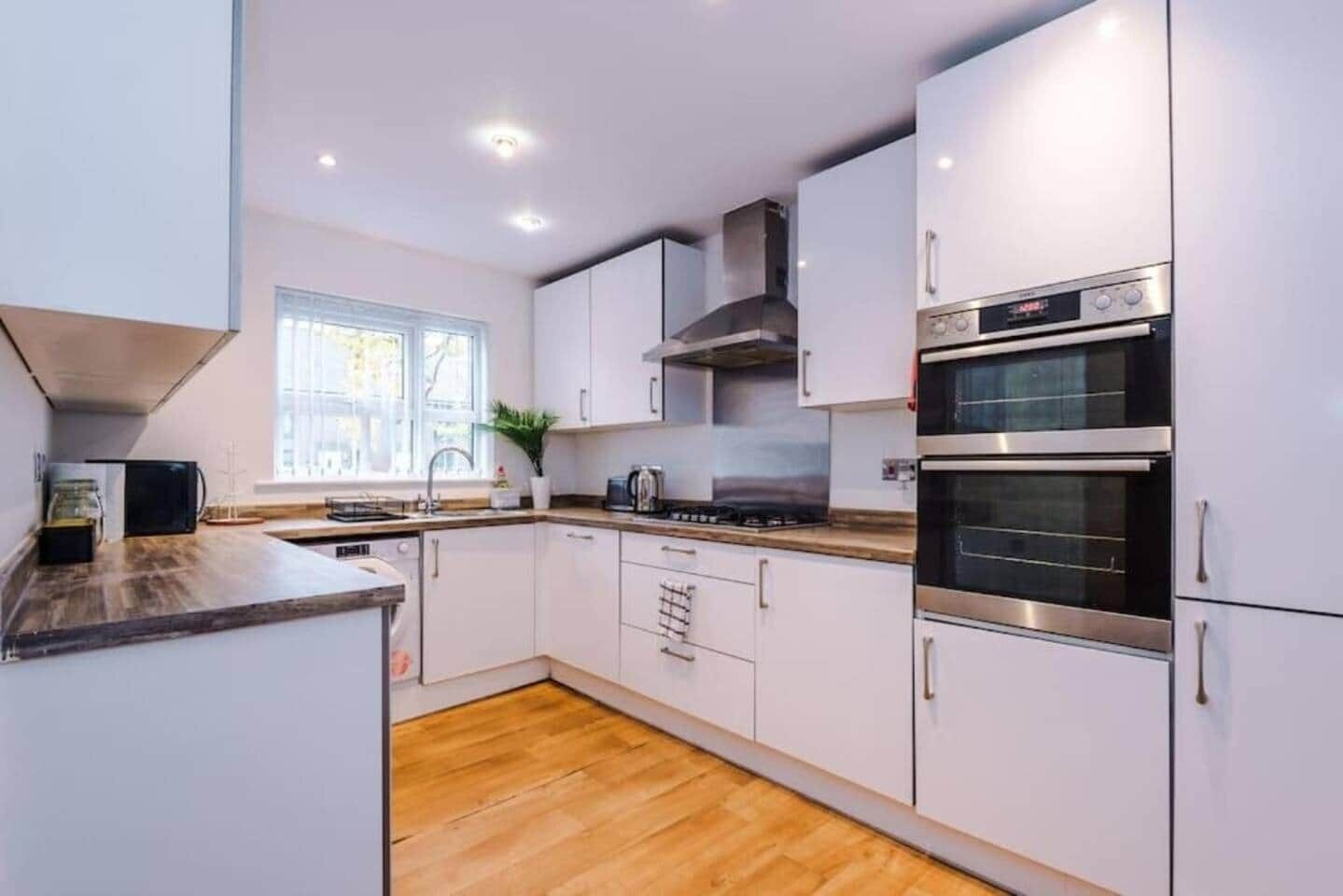 Frigorífic, microones, forn i rentaplats 