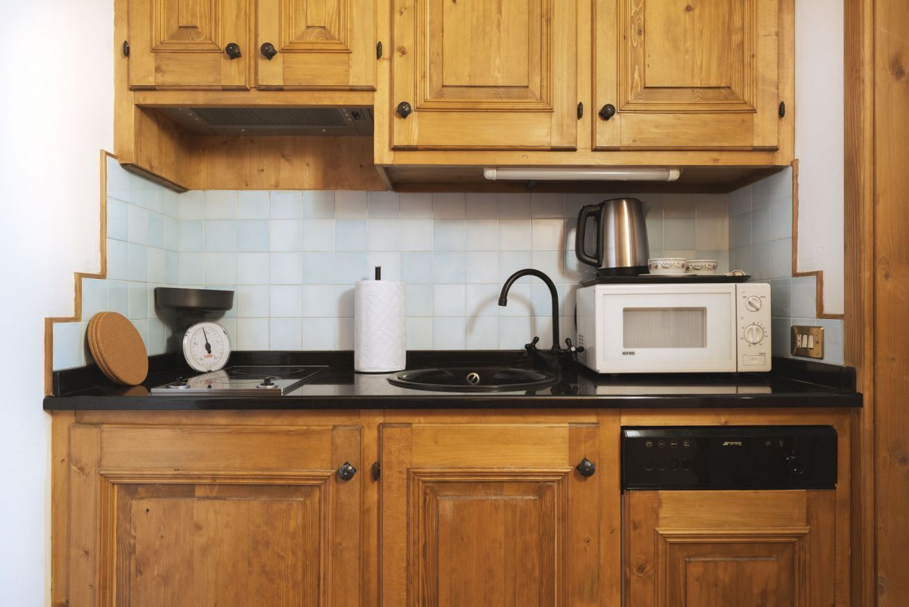 Kühlschrank, Mikrowelle, Geschirrspüler