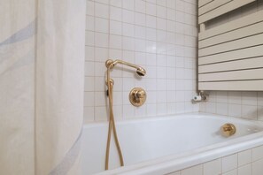 Bidet
