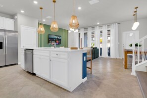 Interior - Spacious Home w/ Private Pool, BBQ, Summer Kitchen & Game Room - Near Disney (Clermont)