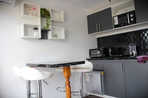 Microwave, oven - Comfortable Suite in San Antonio - Modern and Practical (San Antonio)