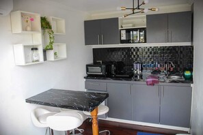 Microwave, oven