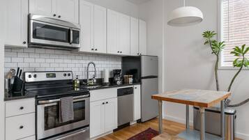 Microwave, oven, stovetop, dishwasher