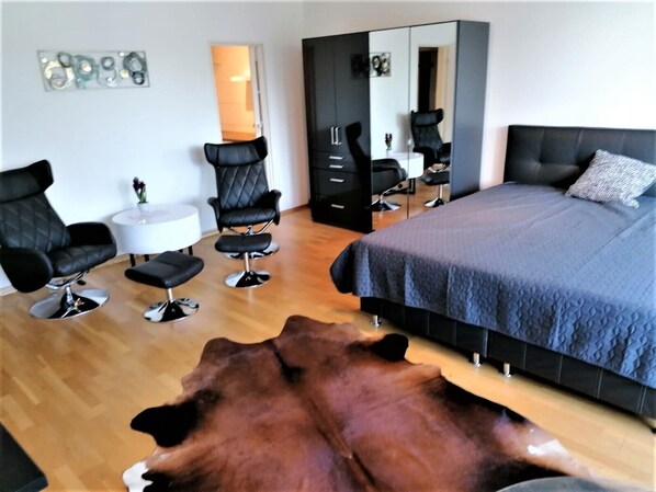 1 chambre, fer et planche à repasser, Wi-Fi, literie fournie