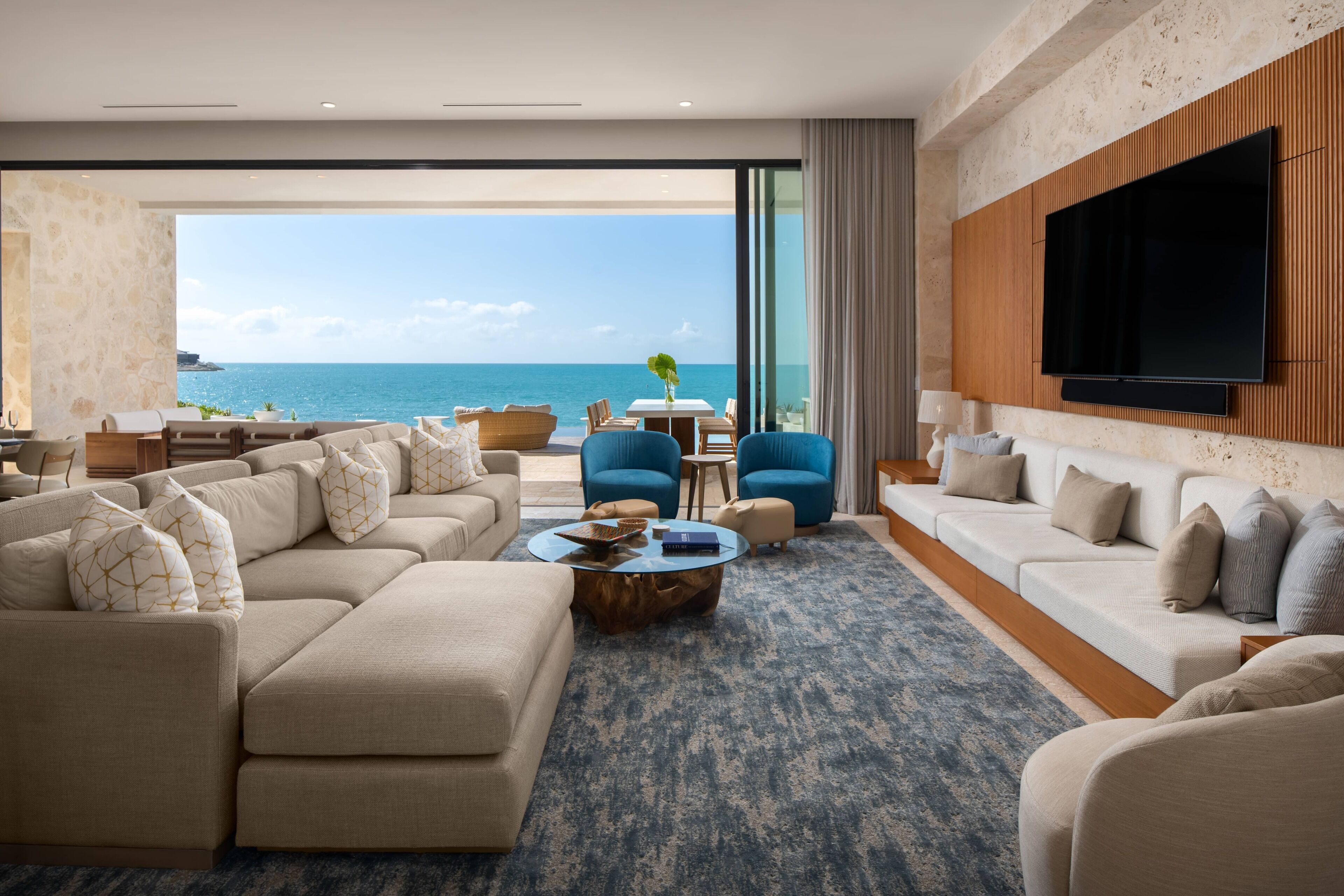Grand House, 6 Bedrooms (Residence) | Living area | 55-inch LED TV with digital channels, books