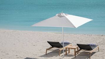 Private beach, white sand, beach bar