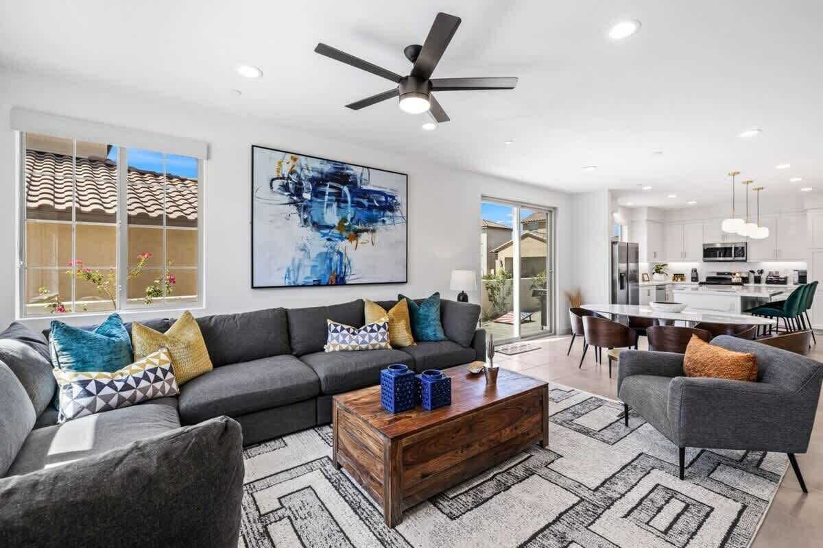 テレビ、書斎 / ワークスペース