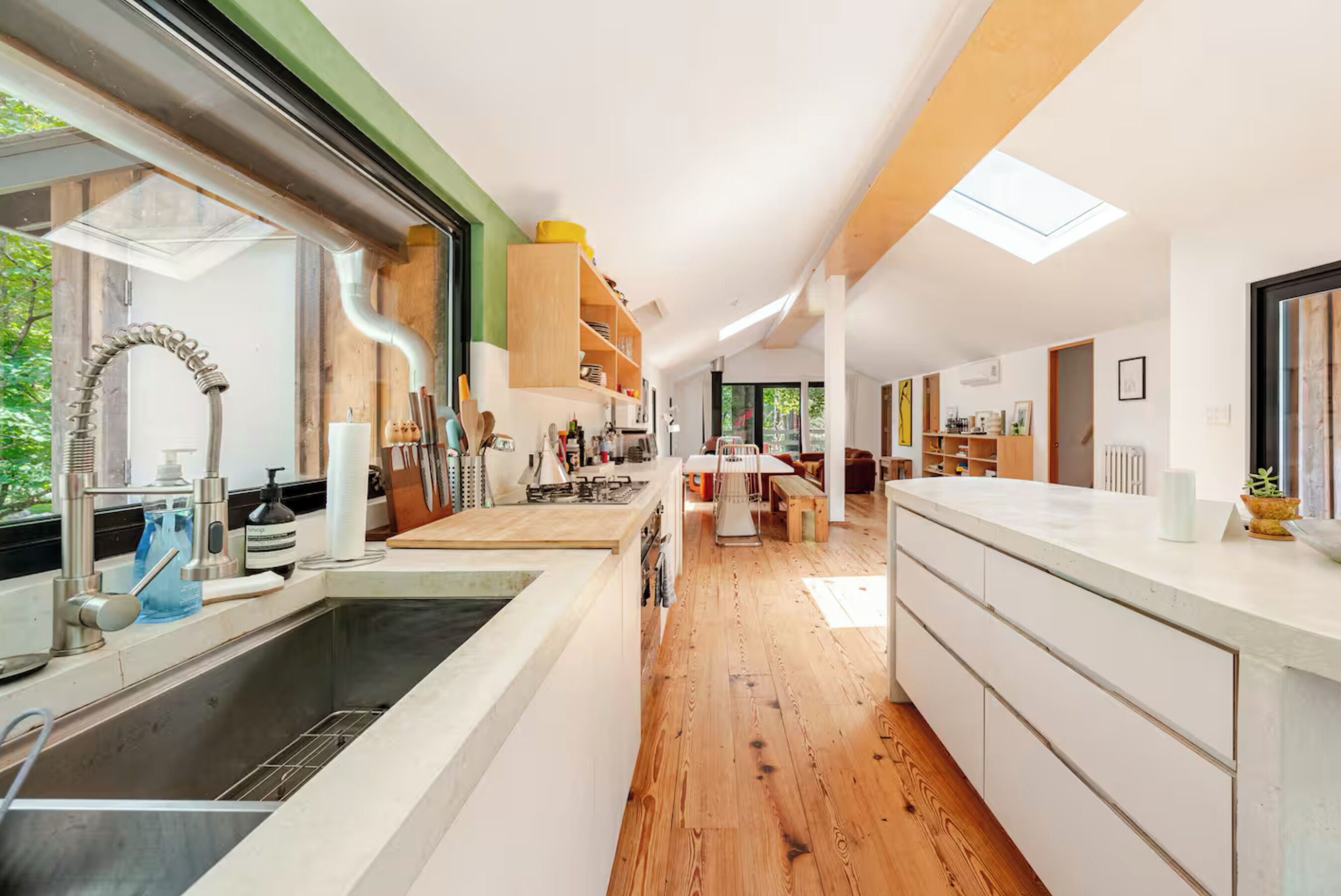 Horno, parrilla de estufa y lavavajillas 