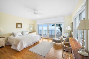 12 bedrooms, desk, iron/ironing board, free WiFi