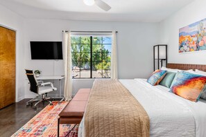 3 Schlafzimmer, Schreibtisch, Bügeleisen/Bügelbrett, kostenloses WLAN