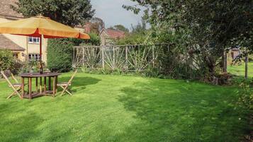 Cottage | Outdoor dining