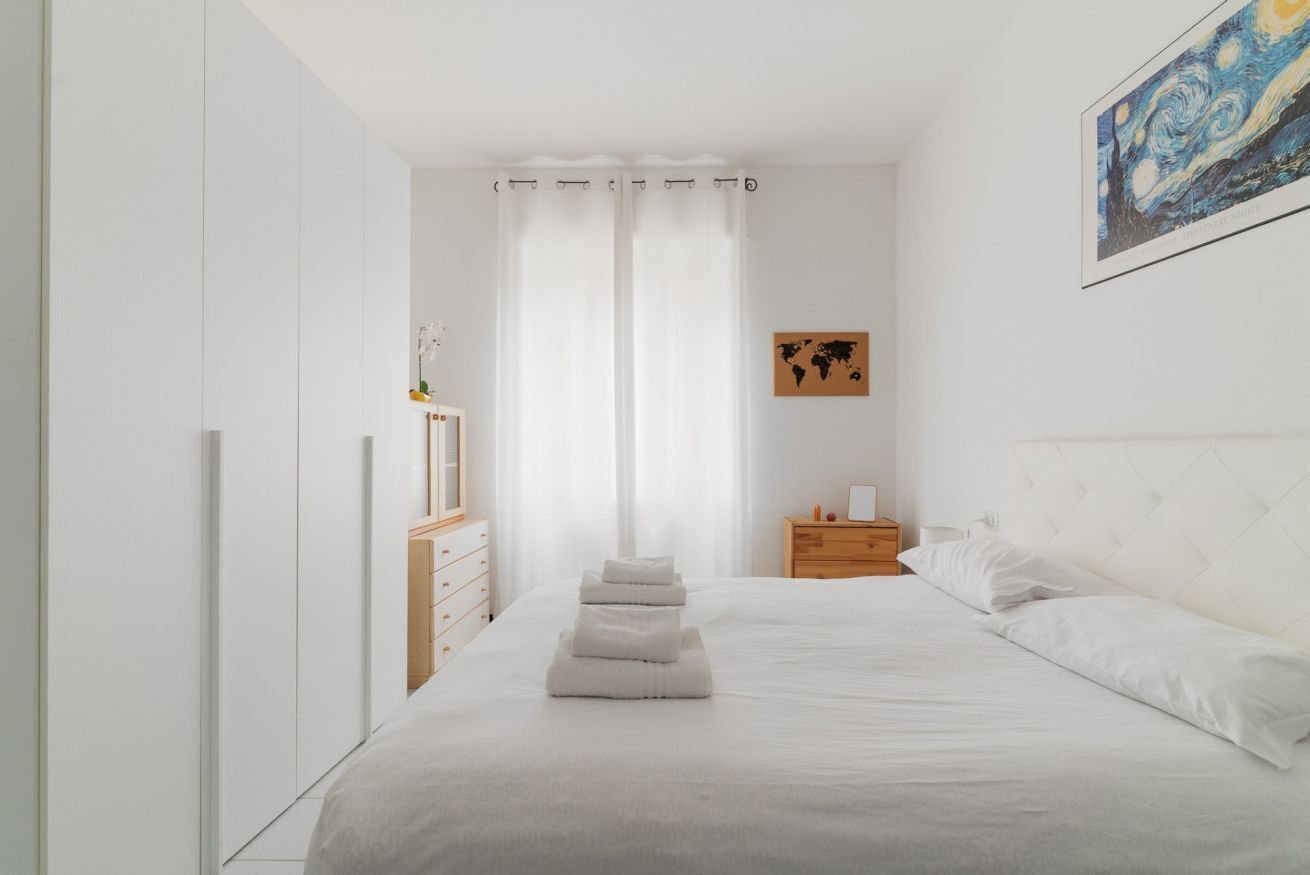 2 bedrooms, iron/ironing board