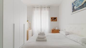 2 bedrooms, iron/ironing board