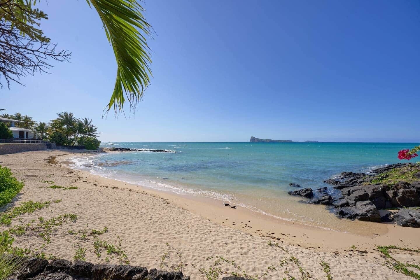 On the beach, beach towels