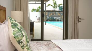 3 bedrooms, in-room safe, iron/ironing board, WiFi